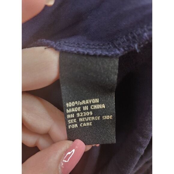 DG2 by Diane Gilman Navy Medium 100% Rayon Blouse - Picture 3 of 5